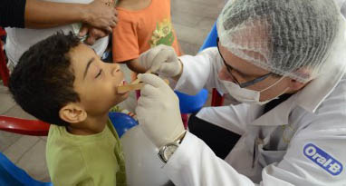 Dentista do Bem faz maior triagem do mundo